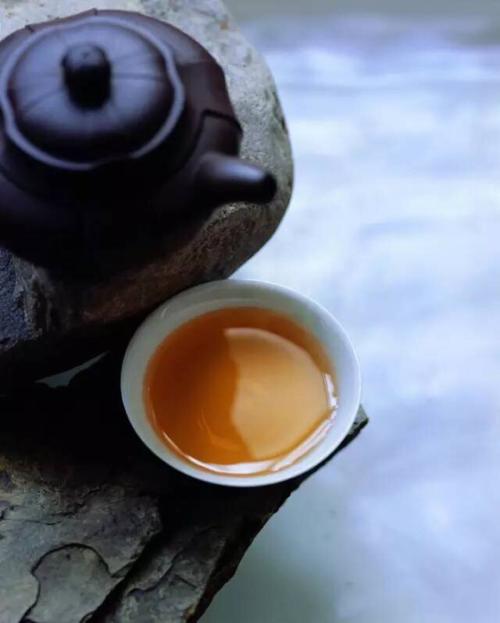 描写心静喝茶的句子