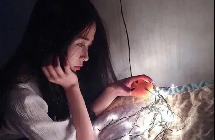 对女人调情暧昧的句子 对女人调情暧昧的句子
